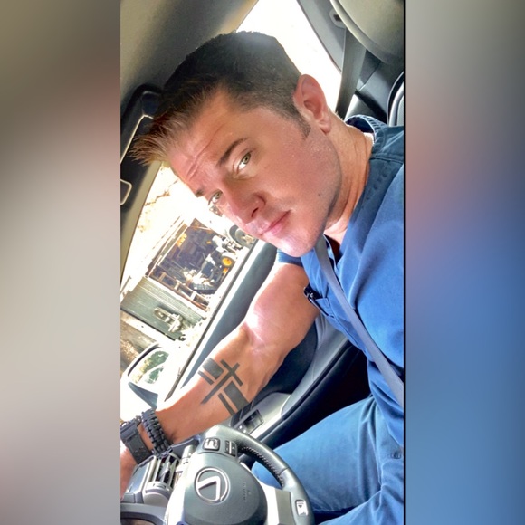 Meet your Posher, Russ - Picture 6 of 9